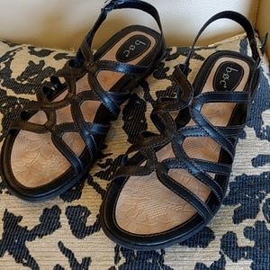 Women's Size 11 Strappy BOC Sandals